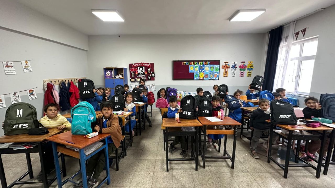 Büro Memur-Sen'den Öğrencilere "Bir Çanta Mutluluk" Projesi