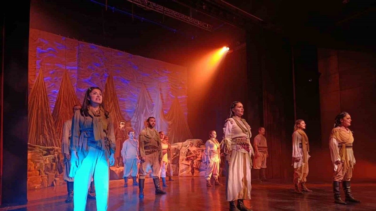 ANA-DOLU Milli Mücadelenin cesur ve kayıp kadınları Kars’ta sahnelendi