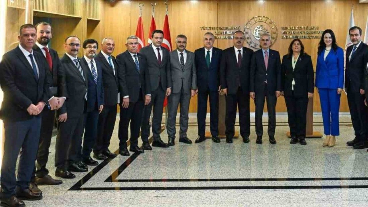 Başkan Çerçioğlu’ndan Aydın’a yeni banliyö hattı müjdesi