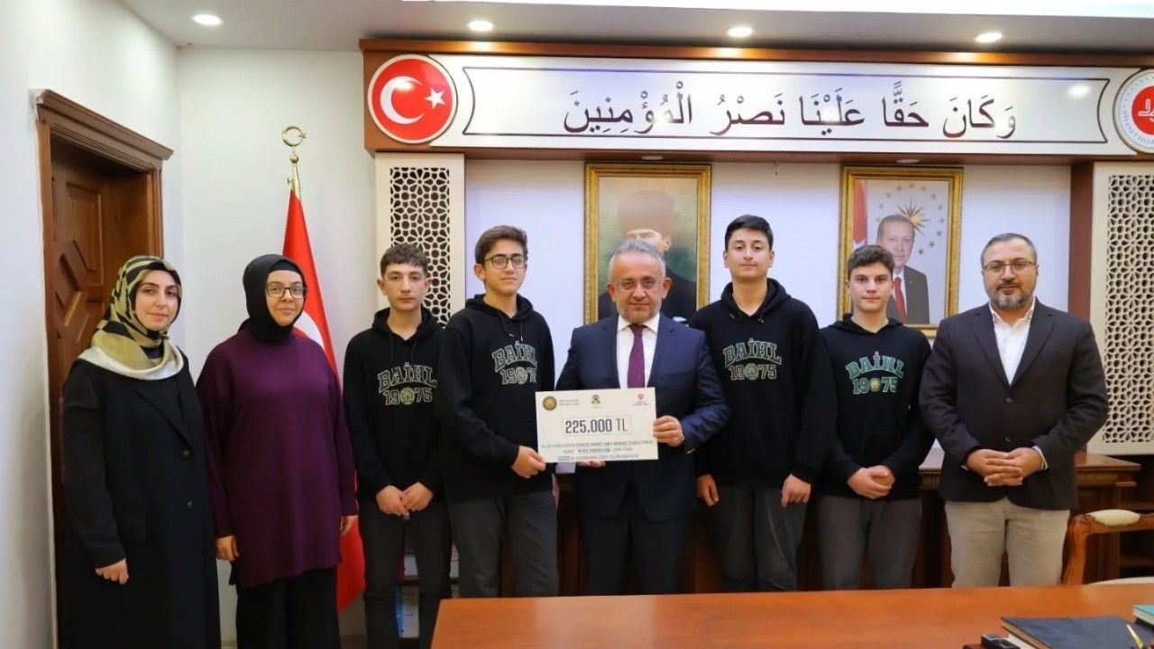 Bayburt İmam Hatip Lisesinden Filistin’e yardım
