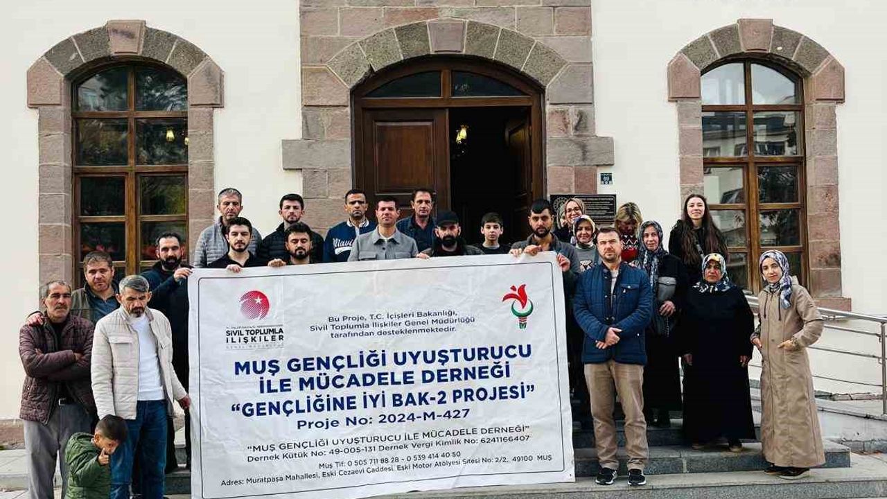 Muşlu gençler, Erzurum’un tarihi ve kültürel mekanlarını gezdi