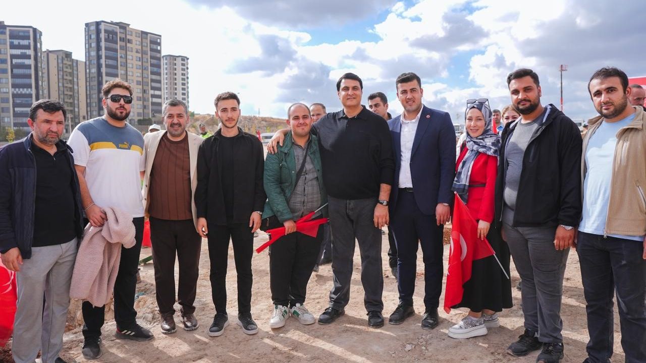 Şehitkamil’de gençler, Cumhuriyet için yürüdü