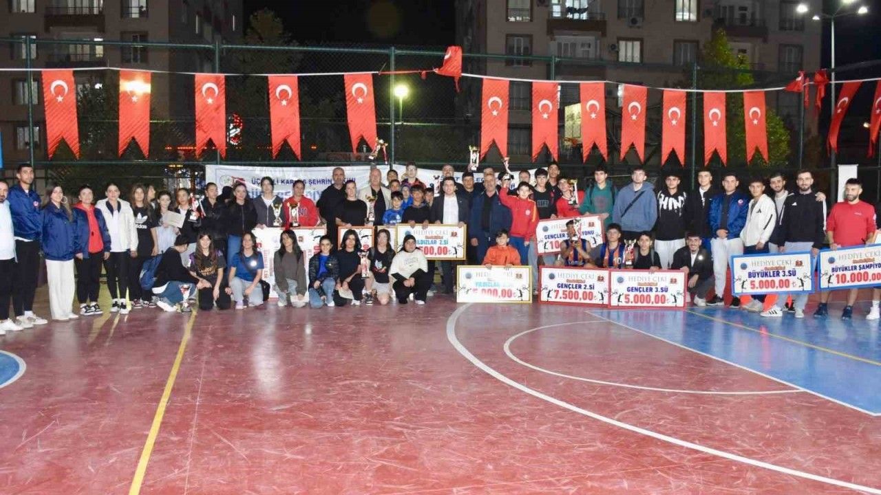 Siirt’te Sokak Basketbolu Turnuvası sona erdi