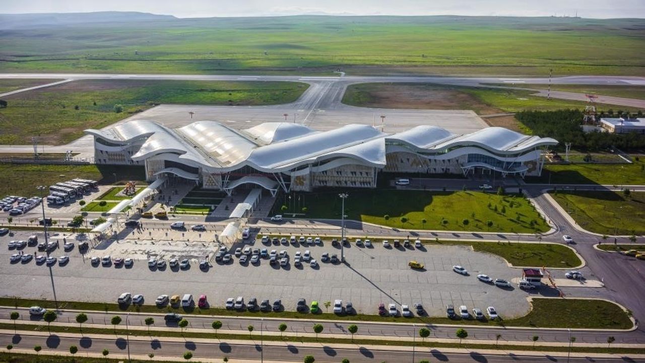 Sivas Nuri Demirağ Havalimanı’nı 9 ayda 395 bine yakın kişi kullandı