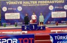 Ağrılı öğrenci halterde Türkiye şampiyonu oldu