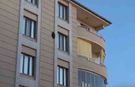 Iğdır'da kargaların saldırısına uğrayan saz delicesi kameraya yansıdı