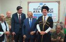 Iğdır Valisi Taşolar, Karakoyunlu Ata Ocağı’nda Kafkas Kıyafeti Giydi
