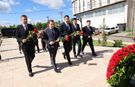 Türk ve Azerbaycanlı Yargı Mensuplarından Haydar Aliyev Büstüne Çiçek