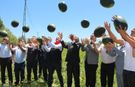IĞDIR’DA BEREKETLİ BAŞLANGIÇ: YILIN İLK KARPUZ HASADI YAPILDI!