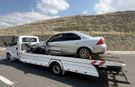 Sarıkamış'ta refüje çarpan otomobilin sürücüsü yaralandı