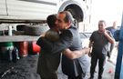 Sanatkârlarla Kucaklaştı