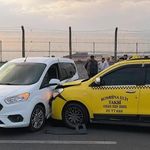 3 kişinin yaralandığı zincirleme kaza araç kamerasına yansıdı