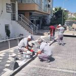 Kuşadası'nda eskiyen yollar yenileniyor