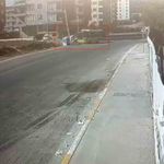 Otobüsü ile otomobil çarpıştı: 1'i bebek 4 yaralı