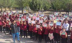 Diyarbakır"ın Dicle ilçesin''de öğrencilerden Gazze"ye destek çalışması