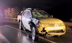 İzmir"de pikap ile elektrikli bisikletin çarpıştığı kazada 2 kişi öldü