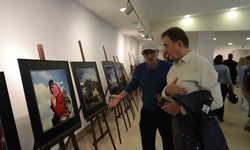 Yarım asırlık fotoğraf arşivi "Türkiye"de Zaman" sergisi açıldı