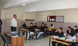 Milli Eğitim Müdürü Aziz Gün’den Öğrencilere Moral Ziyareti