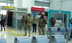 IĞDIR HAVALİMANI'NDA GERÇEĞİ ARATMAYAN BOMBA İHBARI TATBİKATI