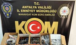 Antalya’da çok sayıda kaçak ürün ele geçirildi