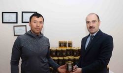 Bal üreticisinden örnek davranış