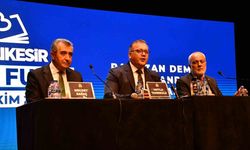 Balıkesir Kitap Fuarı’nda medya, siyaset ve edebiyat rüzgârı esti
