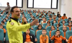 Bitlis Emniyet Müdürlüğünden çocuklara trafik eğitimi