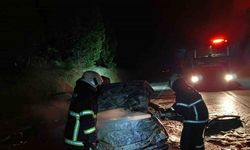Burdur’da seyir halindeyken yanan otomobil kullanılmaz hale geldi
