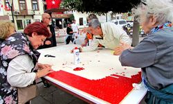 Çeşme’de Cumhuriyet Bayramı coşkusu mozaik atölyesiyle başladı