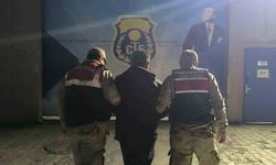 Dolandırıcılıktan aranıyordu Kars’ta jandarma yakaladı