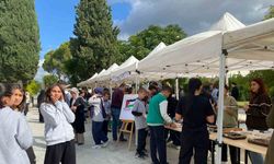 Gazze’ye destek amacıyla panayır düzenledi