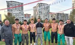 İlkadımlı güreşçilerin güreş başarısı