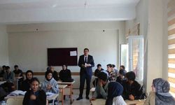 Kaymakam Erdoğan, öğrenciler ve öğretmenlerle bir araya geldi