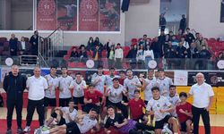Kayseri Elit Voleybol, lige galibiyetle başladı