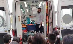 Minik öğrencilere acil sağlık hizmetleri tanıtıldı