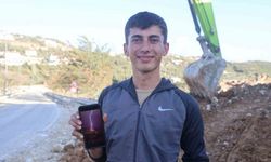 Şimşekleri görüntülemek isterken, yakın noktaya isabet eden yıldırımla deprem oldu sandı