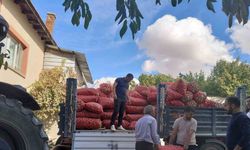 Sivrihisarlı çiftçiler öşürünü müftülüğe teslim etti