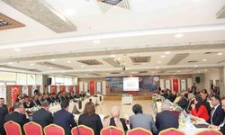 Van Gölü’nden yaklaşık 2 milyon metreküp  çamur çıkarıldı