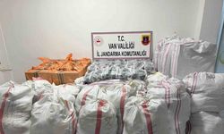 Van’da gümrük kaçağı malzemeler ele geçirildi