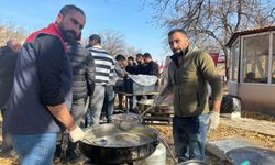 Eğitim-Bir-Sen Tuzluca İlçe Temsilciliği Öğretmenler Günü öncesinde Hamsi Festivali Düzenledi.