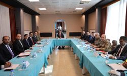 Vali Turan Başkanlığında İl Güvenlik ve Asayiş Koordinasyon Toplantısı Yapıldı: Ana Gündem Maddesi Trafik Tedbirleri