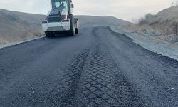 Kış Öncesi Son Rötuşlar: Iğdır’da Köy Yolları Yenileniyor