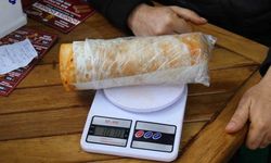 1 kiloluk tavuk dürümü 150 TL’ye satan esnaf taleplere yetişemiyor