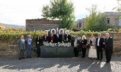 14 ülkeden 54 yazar ve şair Türkçe Sokağı’nda buluştu