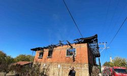 2 katlı evde yangın paniği