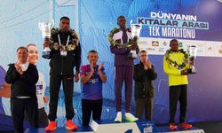 47. İstanbul Maratonu’nda kazananlar ödüllerini aldı