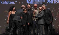 62. Altın Portakal’a ‘Tavşan İmparatorluğu’ 7 ödülle damga vurdu