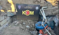 Ağrı’da yer altına gizlenmiş 3 bin 562 litre kaçak motorin ele geçirildi