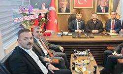 AK Parti heyetinden ilçe başkanlığına ziyaret