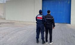 Aranan şahsı JASAT yakaladı